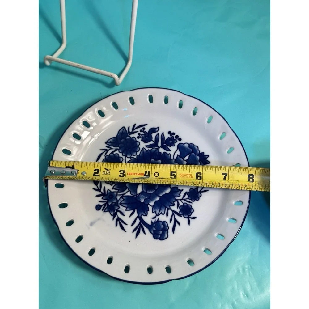 Vtg Blue & White Round Dish Ceramic‎ Decor Vanity Plate Wall Hanger
